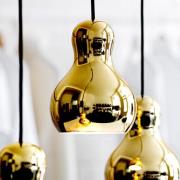 FRITZ HANSEN Calabash P1-riippuvalaisin, kultainen