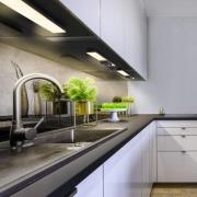 OSRAM LED-kaapinalusvalaisin Socket musta 3 000 K himmennettävä pistor...