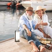 LED-aurinko-akkupöytälamppu Casoli, korkeus 25 cm