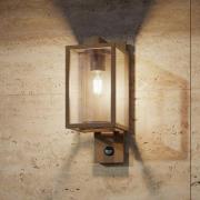 Lucande ulkoseinälamppu Ferda, anturi, lampunpidin alhaalla, ruskea