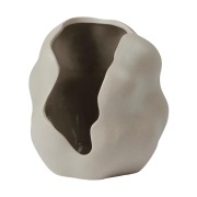 Broste Copenhagen Hekla Hurricane-lamppu Dove grey, Ø16 cm