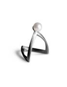 Pearl V Ring Sormus Korut Silver Jane Koenig