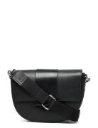 April Novus Crossbody Bags Crossbody Bags Black Still Nordic