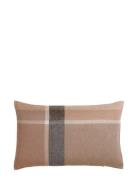 Manhattan Pude 40X60Cm Home Textiles Cushions & Blankets Cushions Mult...