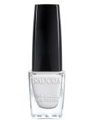 Isadora Wonder Nail Polish 101 Simply White Kynsilakka Meikki White Is...