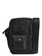 Darlambg Tall Cross. B., Mono. Bags Crossbody Bags Black Markberg