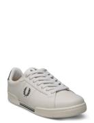 B722 Leather Matalavartiset Sneakerit Tennarit Cream Fred Perry