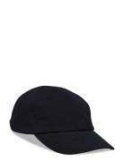 Pique Classic Cap Accessories Headwear Caps Black Fred Perry