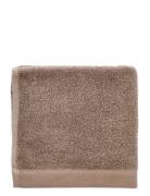 Towel 40X60 Comfort O Taupe Home Textiles Bathroom Textiles Towels Bei...
