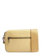 Elea Crossbody Bag, Grain Bags Crossbody Bags Yellow Markberg